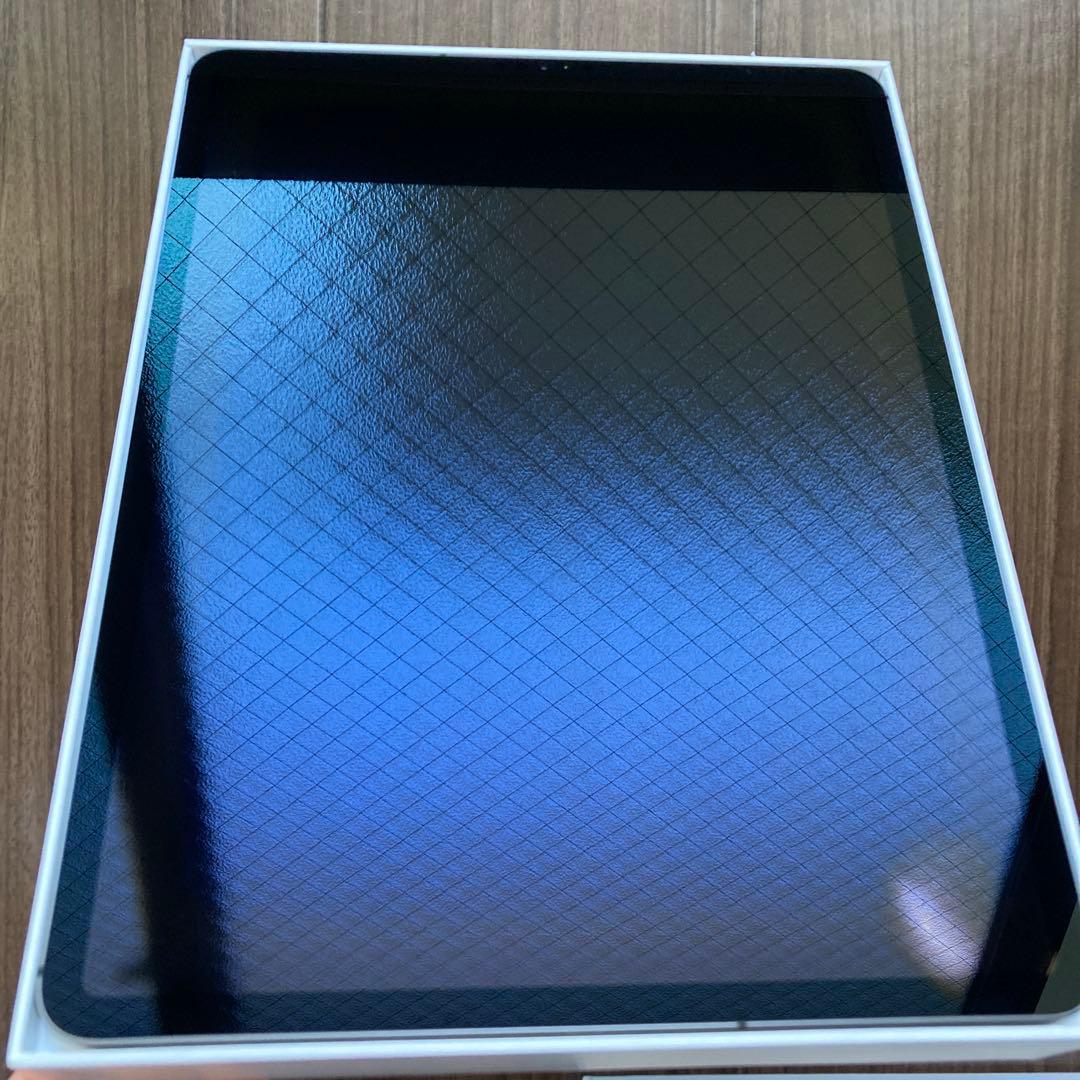 iPad Pro 12.9（第３世代）256GB Wi-Fi+セルラー