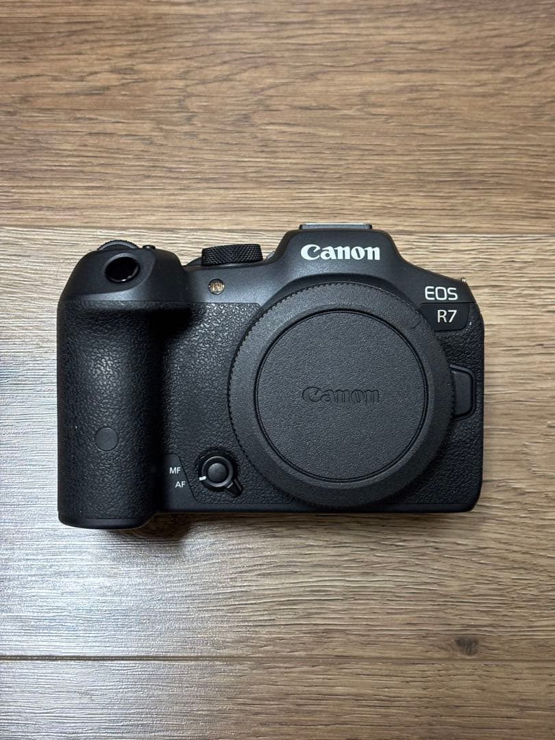 は*す様 【中古】Canon EOS R7 本体 取扱説明書付き
