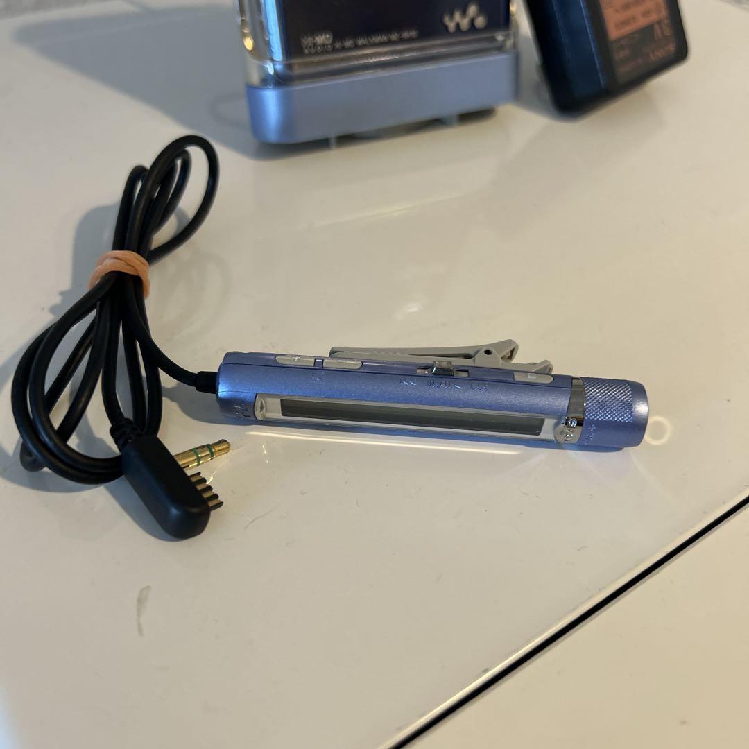 SONY ポータブルMDプレーヤー 充電器付き　mz-rh10