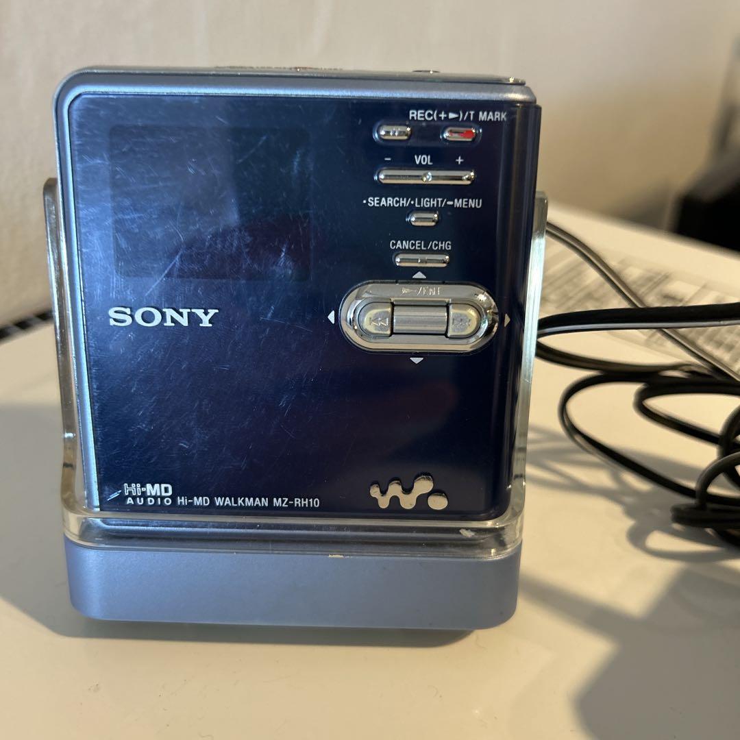 SONY ポータブルMDプレーヤー 充電器付き　mz-rh10