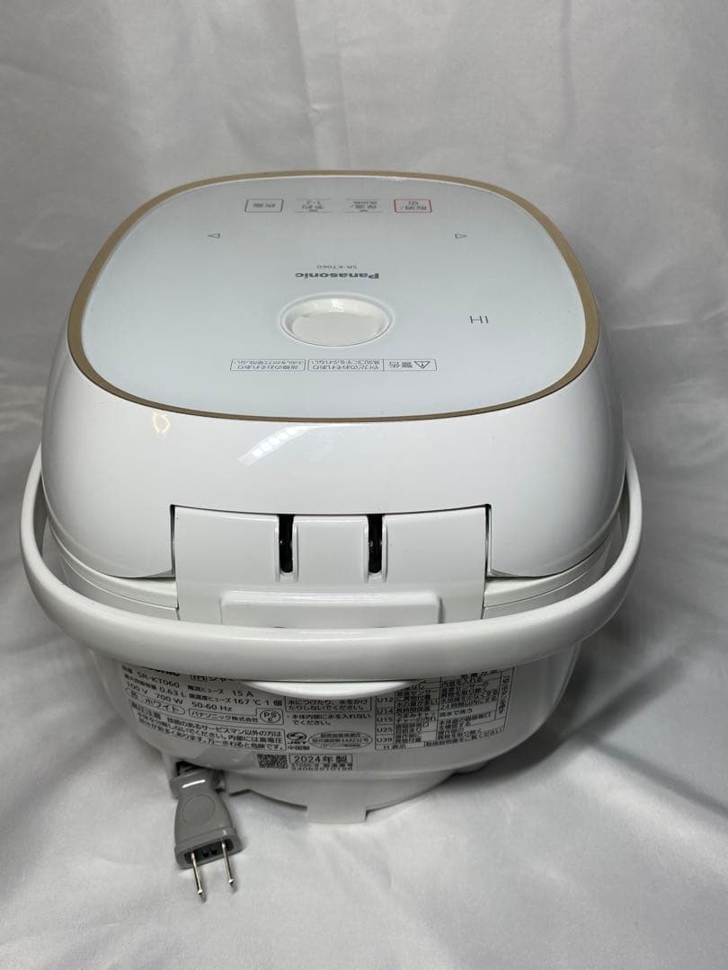 iroha様　Panasonic 炊飯器3号炊き　2024年製　SR-KT060