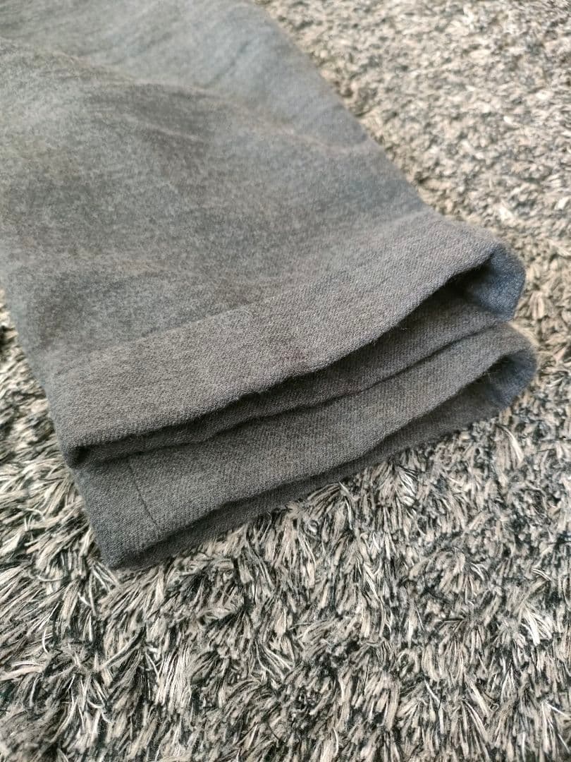 comoli コモリ ウールリネン2タックパンツ