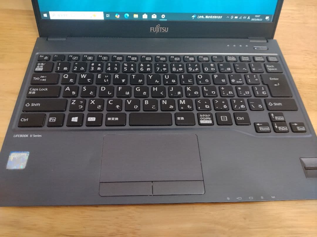 軽量薄型☆富士通 U938 Core i5-7200U 8GB SSD256