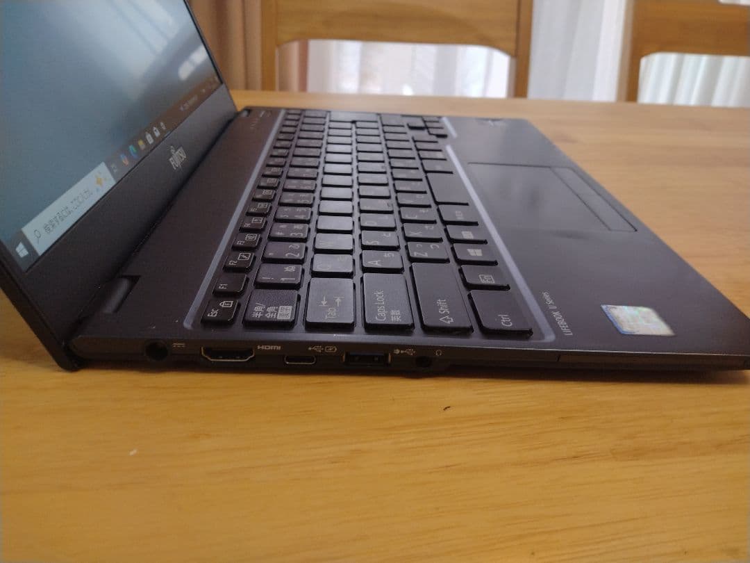 軽量薄型☆富士通 U938 Core i5-7200U 8GB SSD256
