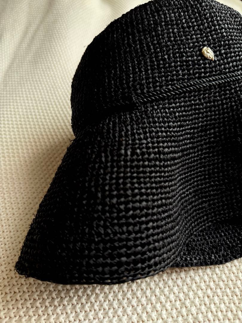 はヘレンカミンスキー　麦わら帽子　黒