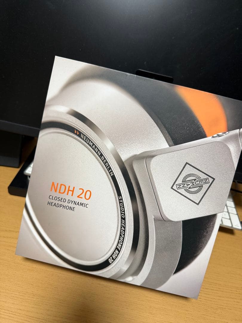 NDH 20 クローズドダイナミックヘッドフォン