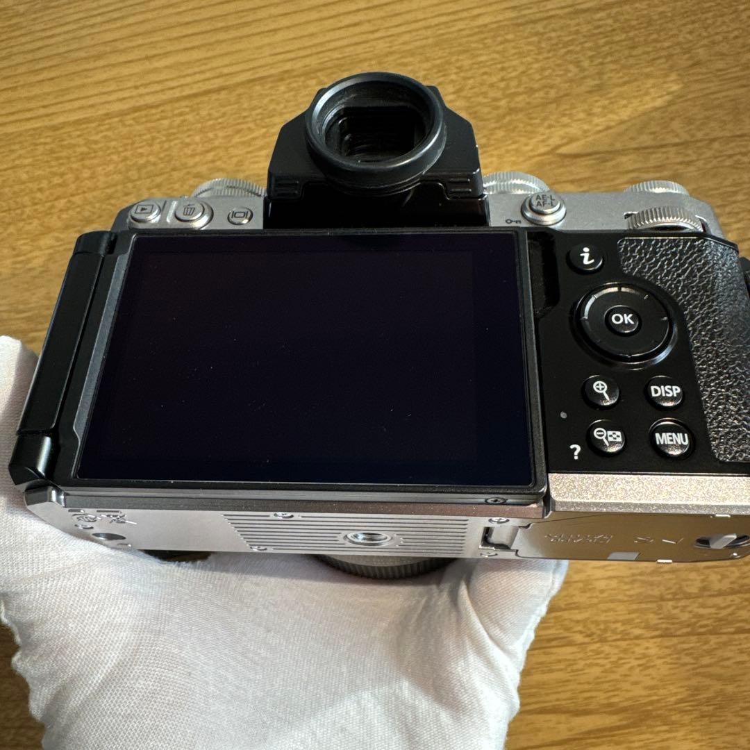 Nikon Zfc シルバー 本体+NIKKOR Z DX 24mm f 1.7