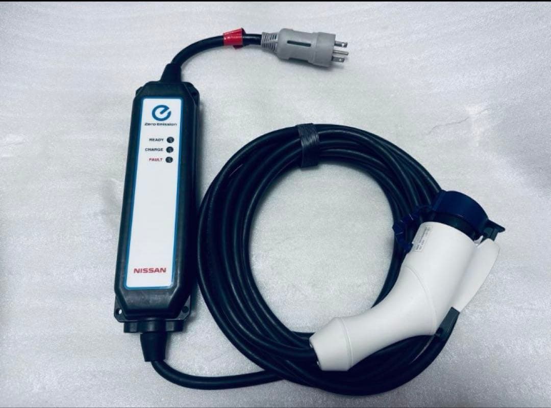 日産 リーフ 電気 EV純正 充電ケーブル ZE-1 ZE0 AZE0