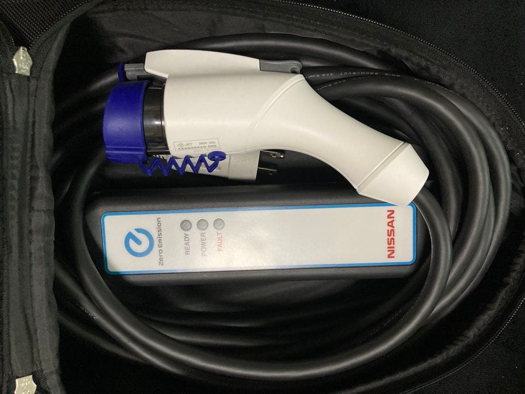 日産 リーフ 電気 EV純正 充電ケーブル ZE-1 ZE0 AZE0