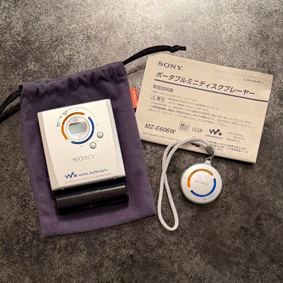希少品 SONY WALKMAN ポータブルMDプレイヤー MZ-E606W