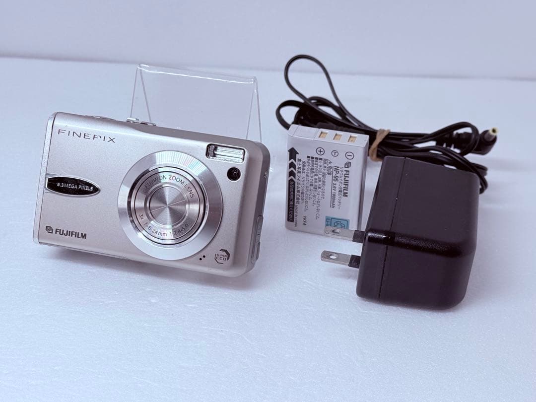 Fujifilm FinePix F30 動作確認済 コンデジ レトロ エモい