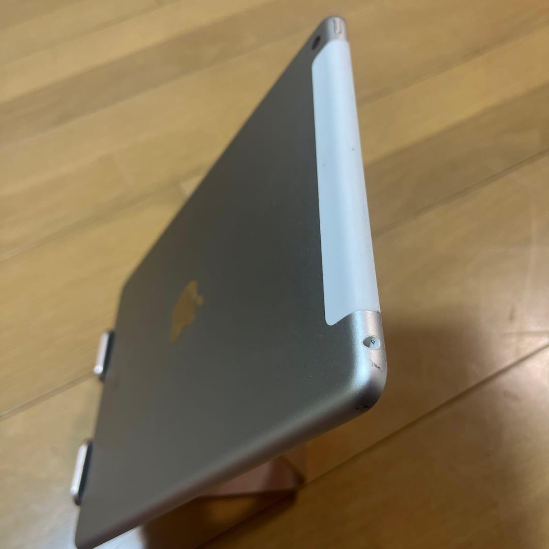 バッテリー新品同様96%！iPad （6世代）Wi-Fi + Cellular
