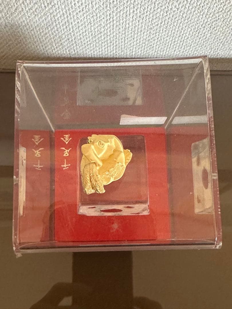 「金の鶏の置物 」22K 3.19g付き