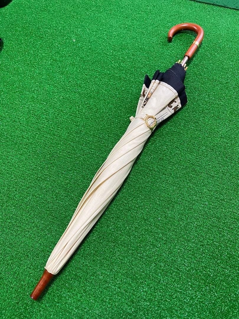 Burberry バーバリー　ノバチェック　日傘　犬とお散歩