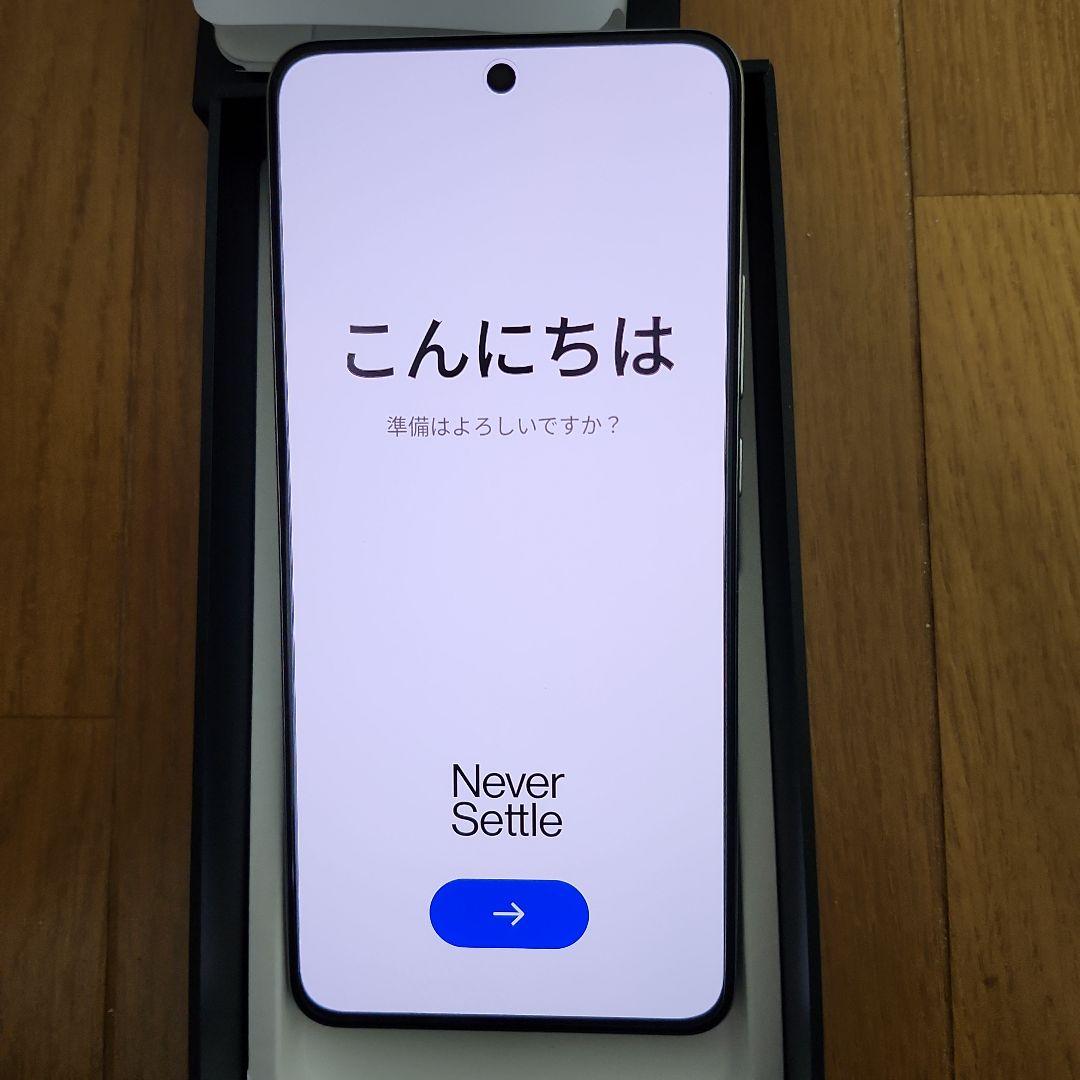 ☆未使用 通電のみ OnePlus Nord CE5 ホワイト オマケ付き☆