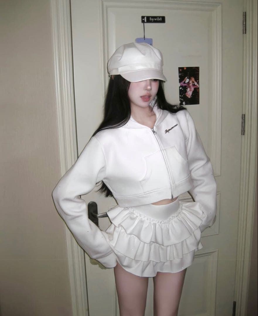 ANDWANG ♡ Kirakira frill mini skirt