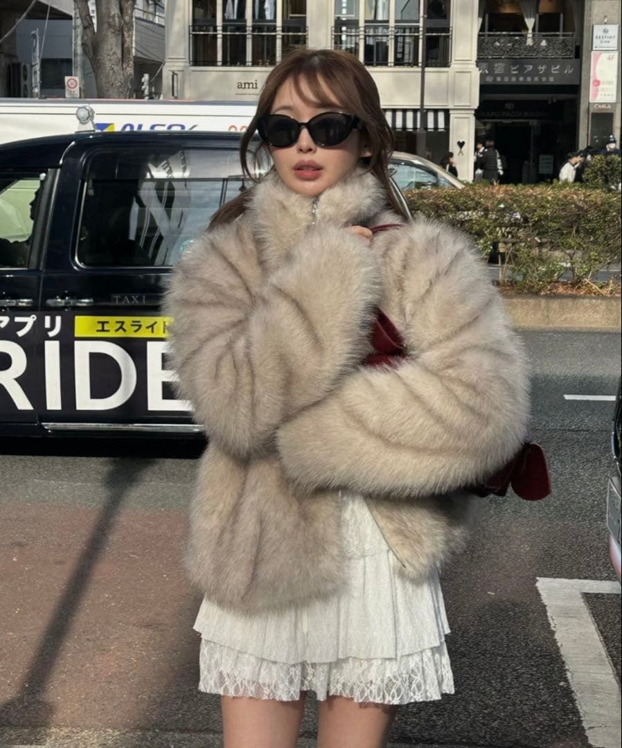 ci▽raycassinダブルジップファーブルゾン