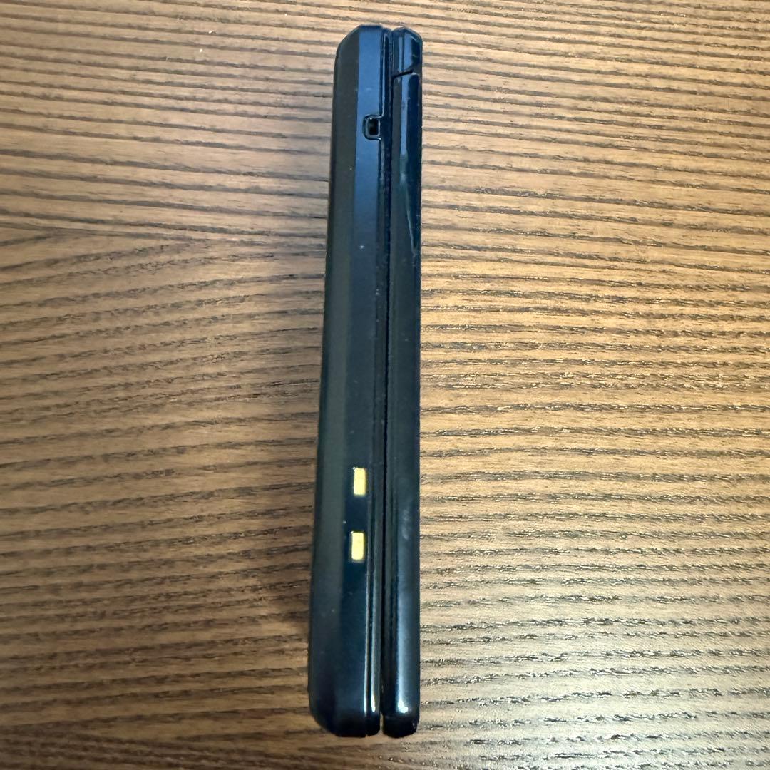 美品 docomo SH-02L 折り畳み式 ブラック 携帯電話 シャープ