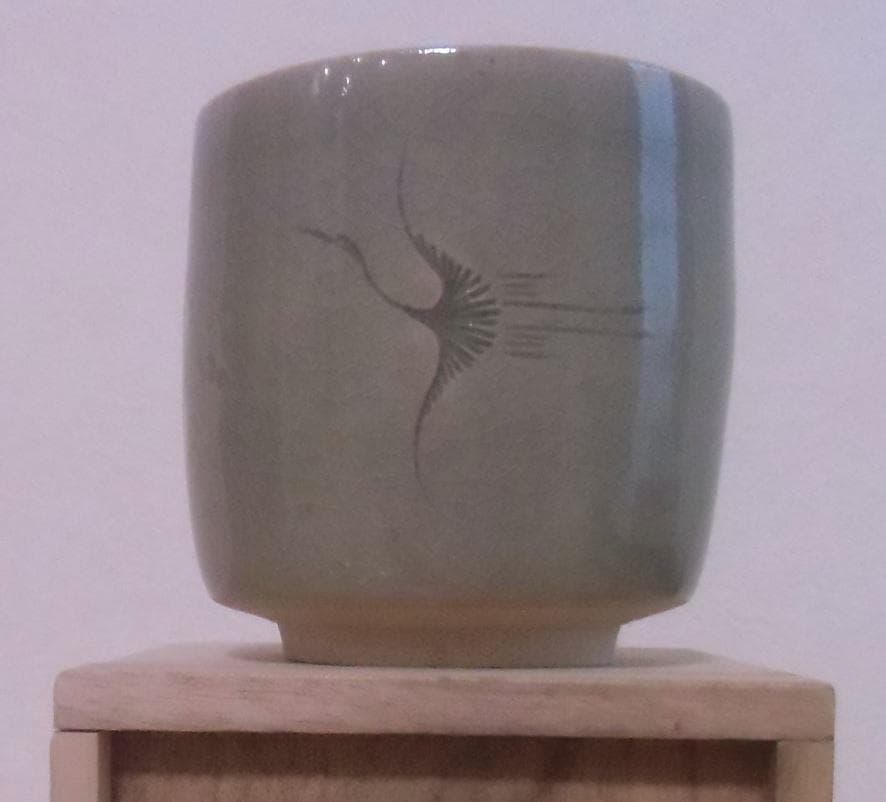 多田焼　初代 田村雲渓作　多田青磁・象嵌湯吞み(刻印入り)
