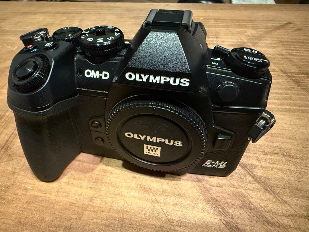 【みの】【OLYMPUS】OM-D E-M1 Mark III ボディ