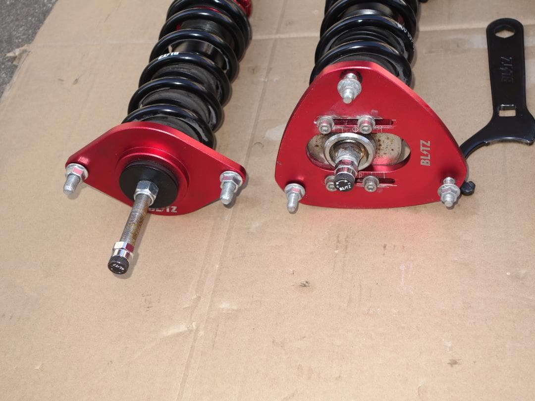 美品 ブリッツ 車高調 ZZ-R brz zn6 86 zc6 zd8 zn8