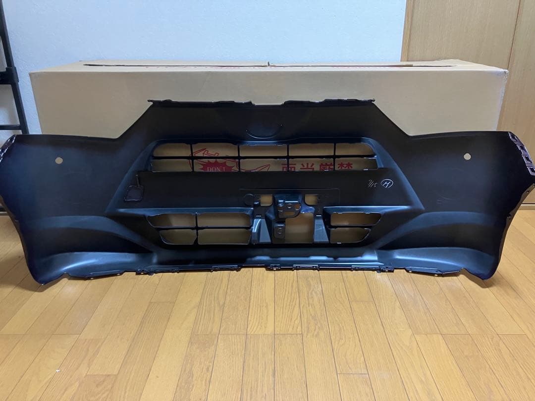 ✨写真追加【純正美品】ダイハツ⭐️ミライースLA350S⭐️フロントバンパー
