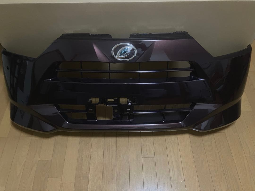 ✨写真追加【純正美品】ダイハツ⭐️ミライースLA350S⭐️フロントバンパー