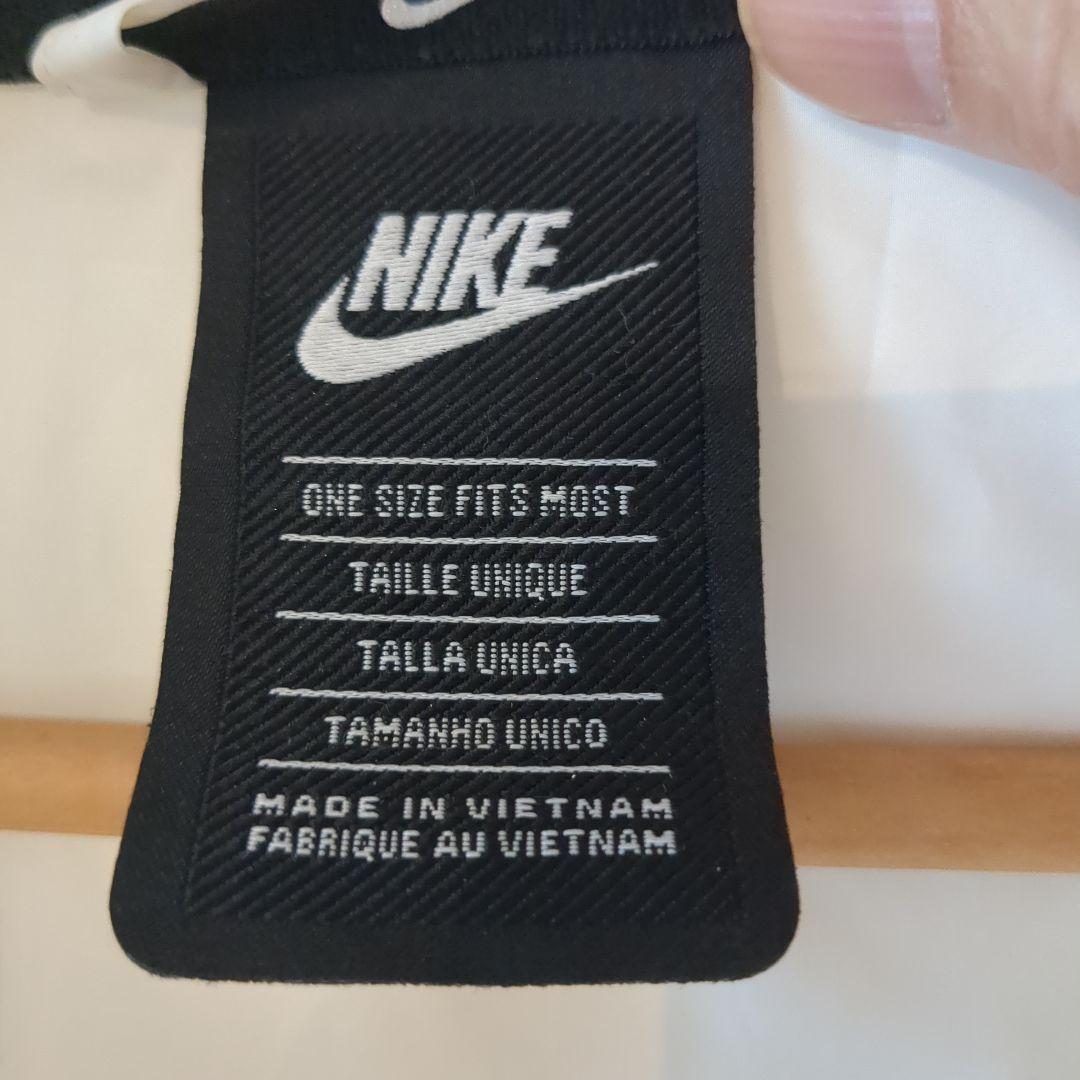 NIKE フード付きポンチョ