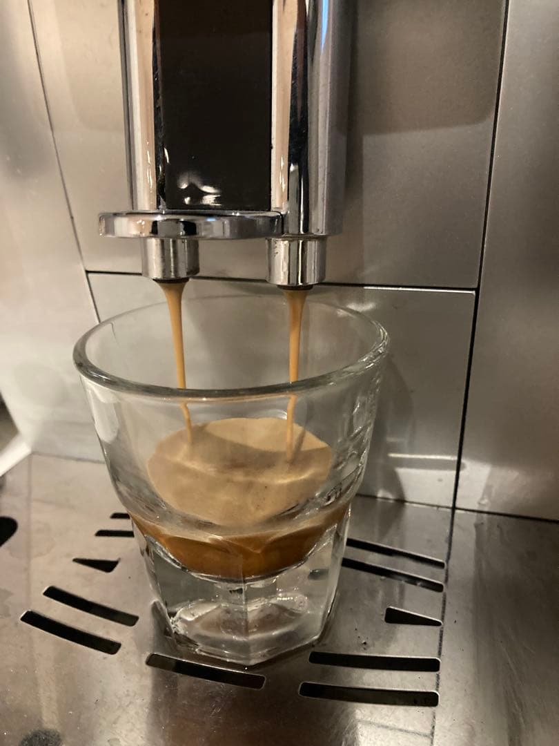 デロンギ・全自動コーヒーマシン　ECAM23420SBN