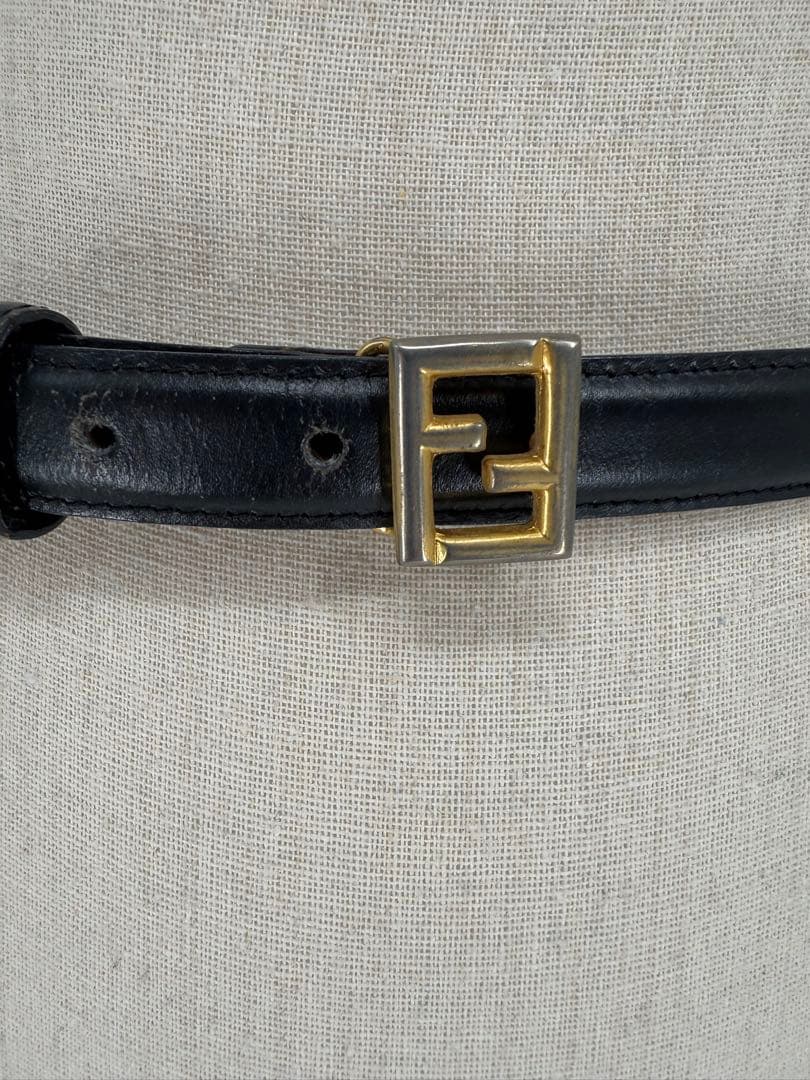 フェンディ FENDI ベルト レザー ズッカ ロゴ バックル ゴールド金具❣️黒