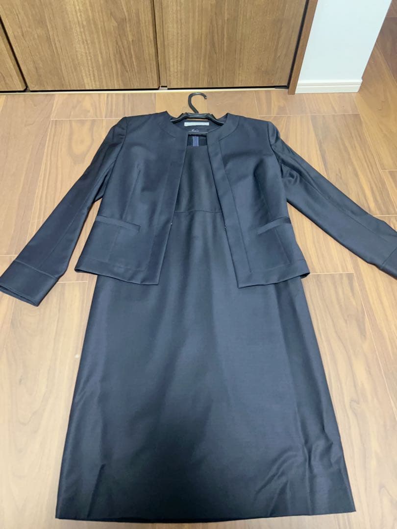 【極美品】theory luxe セレモニースーツ セットアップ 紺 40