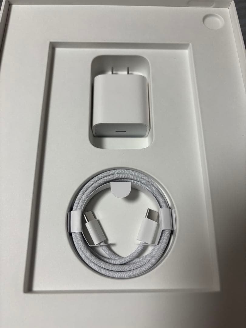 Apple iPad (第11世代) Wi-Fi 128GB シルバー