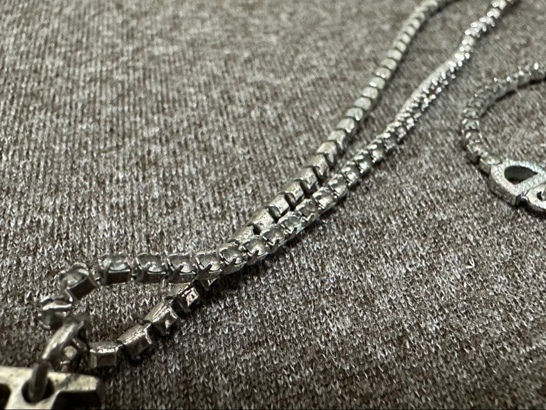 【お値下げ中】Dior ネックレス Dロゴ ラインストーン シルバー 真鍮