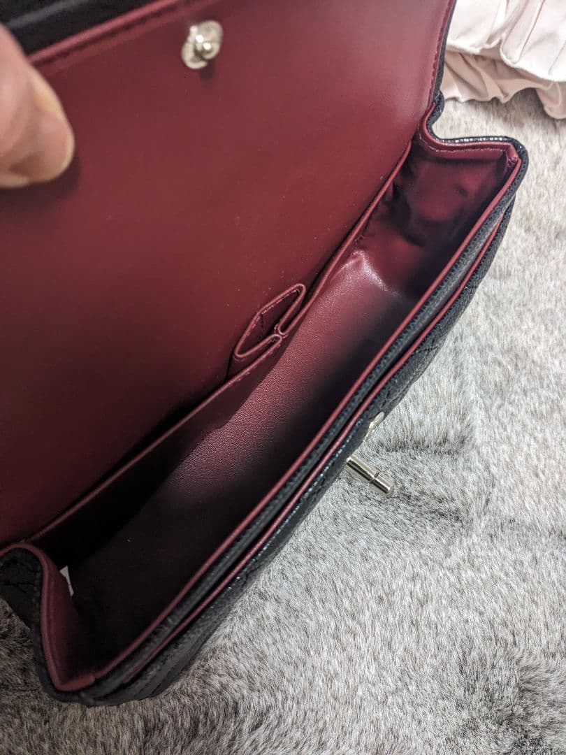 チェーンショルダーバック/黒×シルバー金具