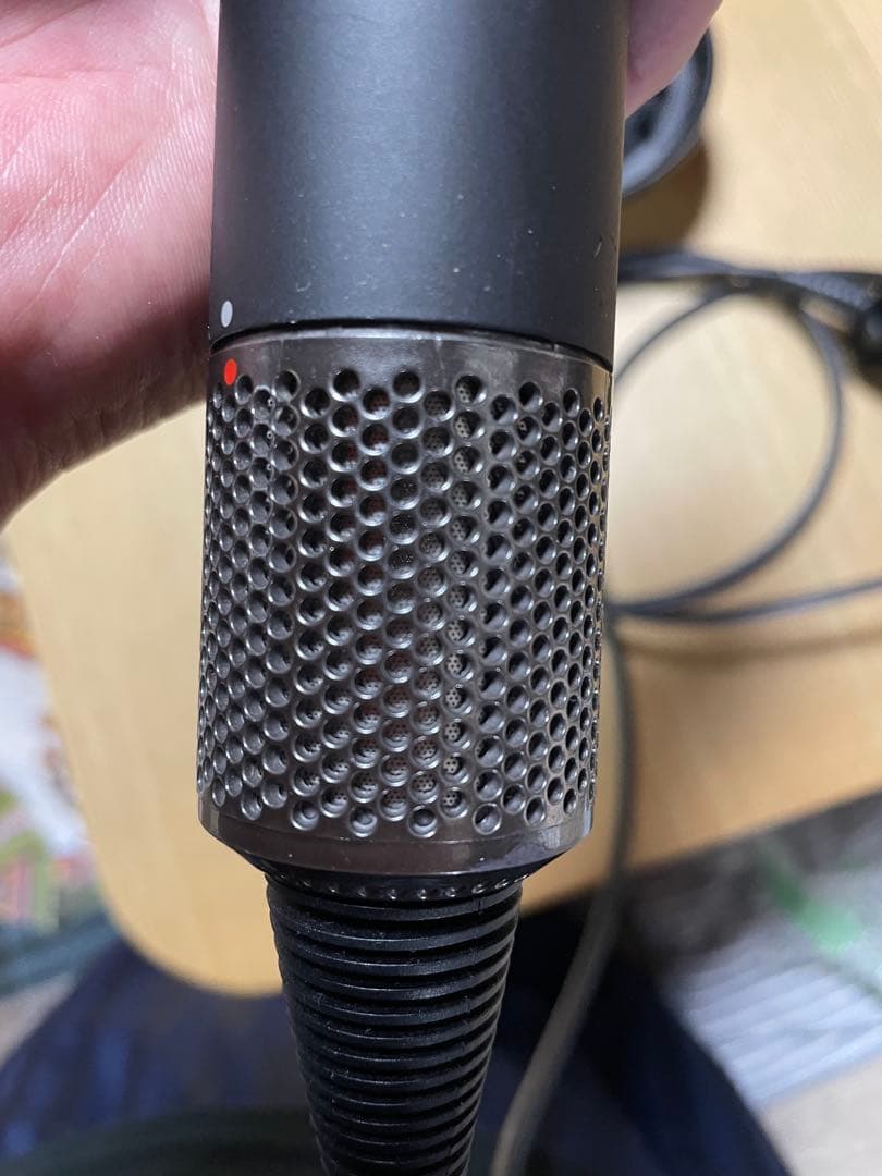 Dyson ドライヤー　ブラック