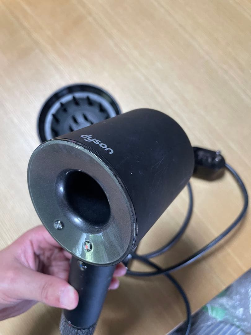 Dyson ドライヤー　ブラック