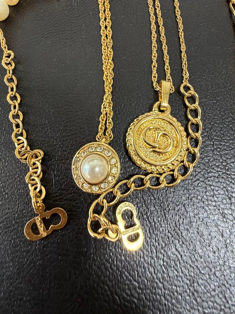 ネックレスとおまけブレスレット