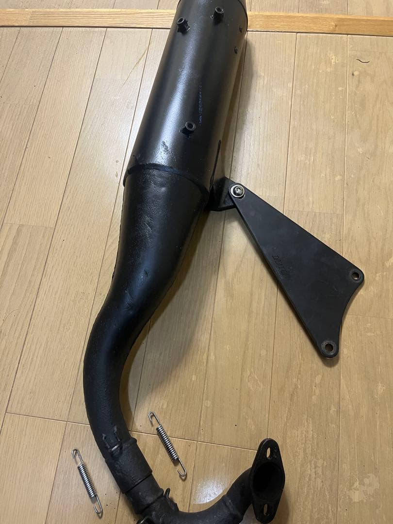 DAYTONA マフラー 金属製 スプリング付