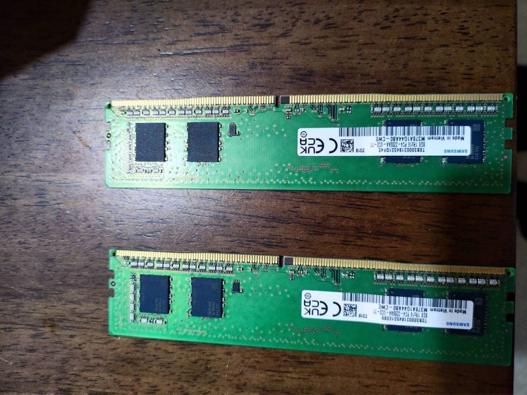 メモリー Samsung 16GB(8gbx2) DDR4 3200MHz
