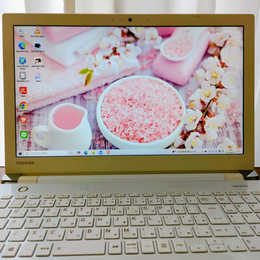 初心者歓迎ノートパソコン✨✨大容量HDD＆カメラ付き／広告なしで動画も快適♪