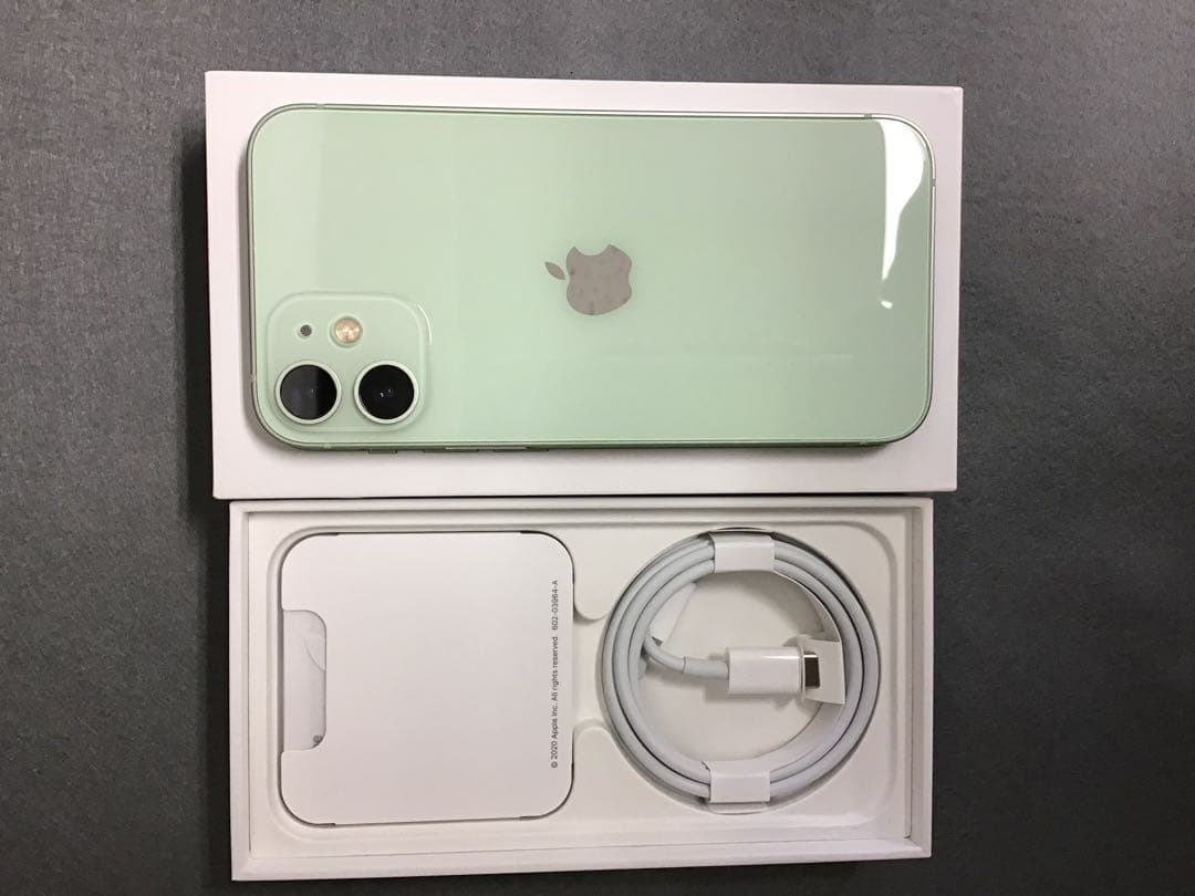 超美品 国内版 SIMフリー　iPhone12mini 64GB グリーン色