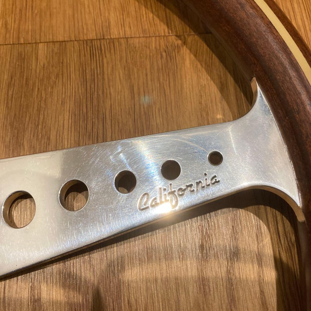 マウスMOMO California ステアリングホイール 350mm