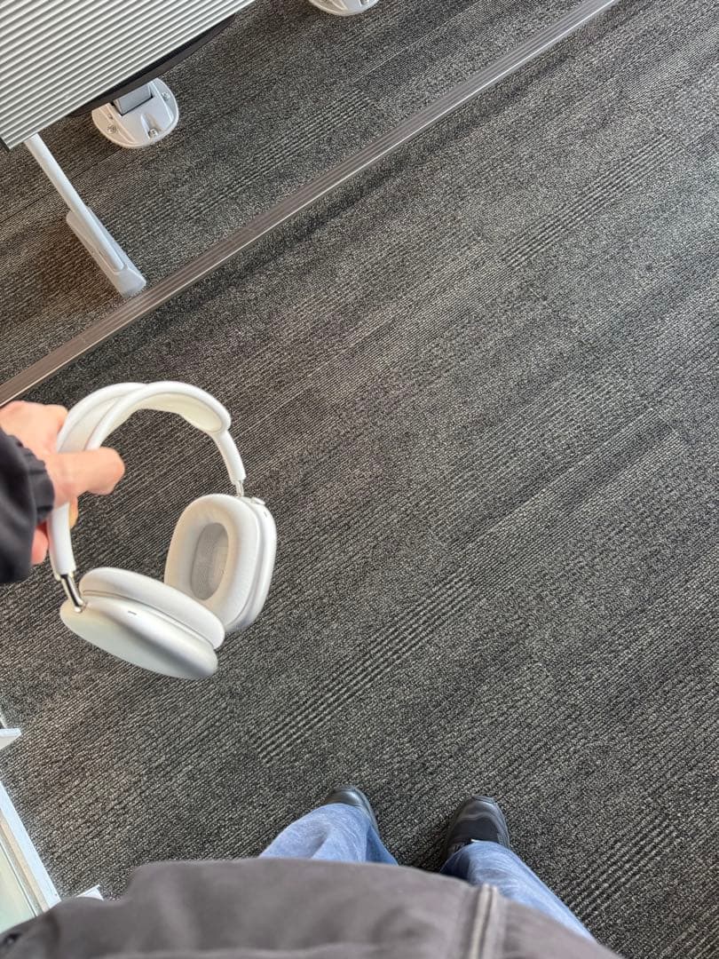 AirPodsMax シルバー