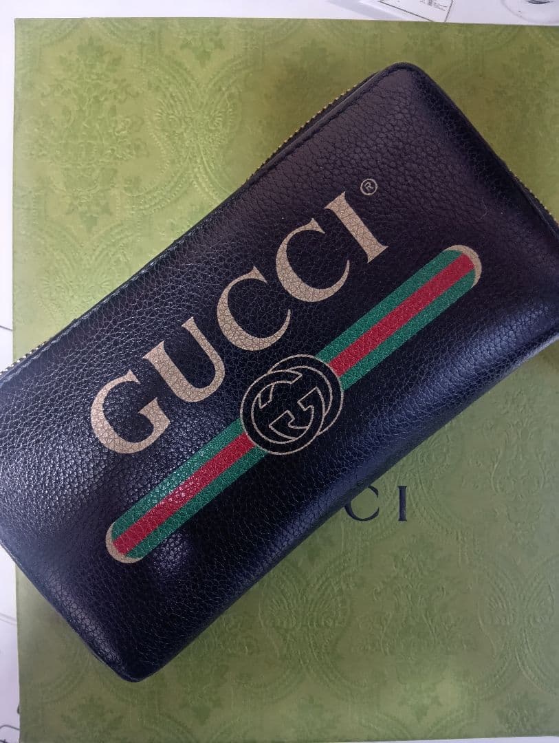 GUCCI ロゴメンズ&レディース長財布