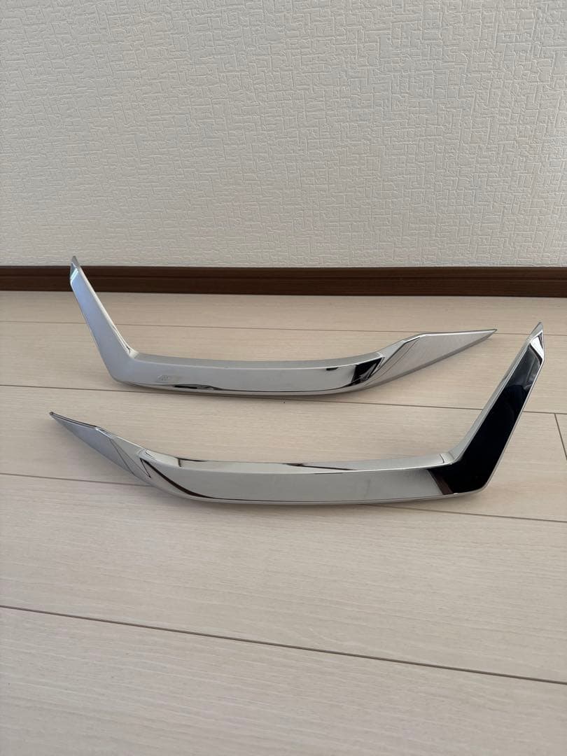 カローラクロス　MODELLISTA フロントスポイラーガーニッシュ