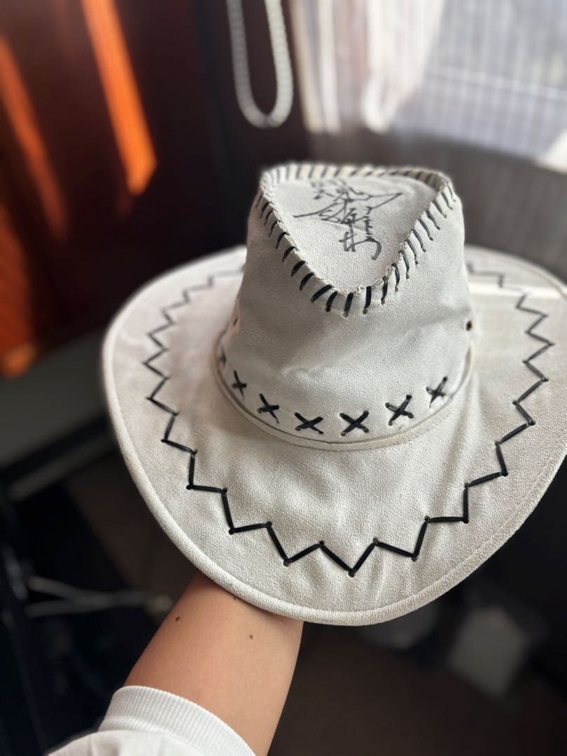 猪木氏の直筆サイン　カウボーイハット