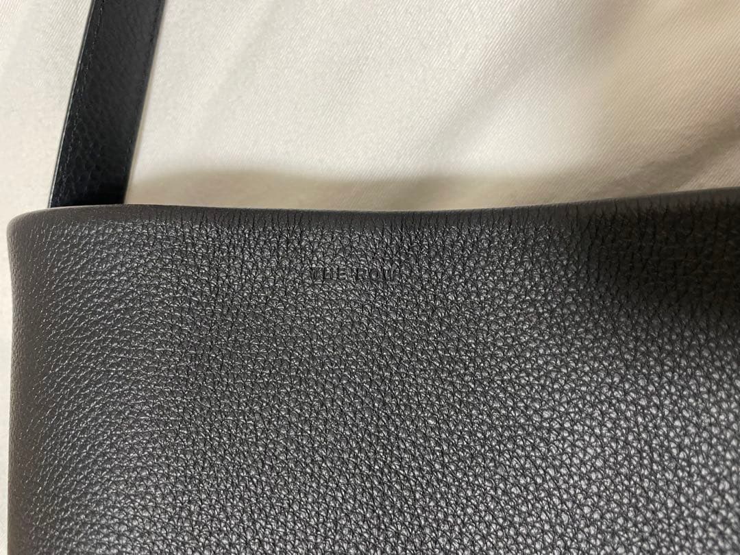 the row ザロウ　パークトート　スモール