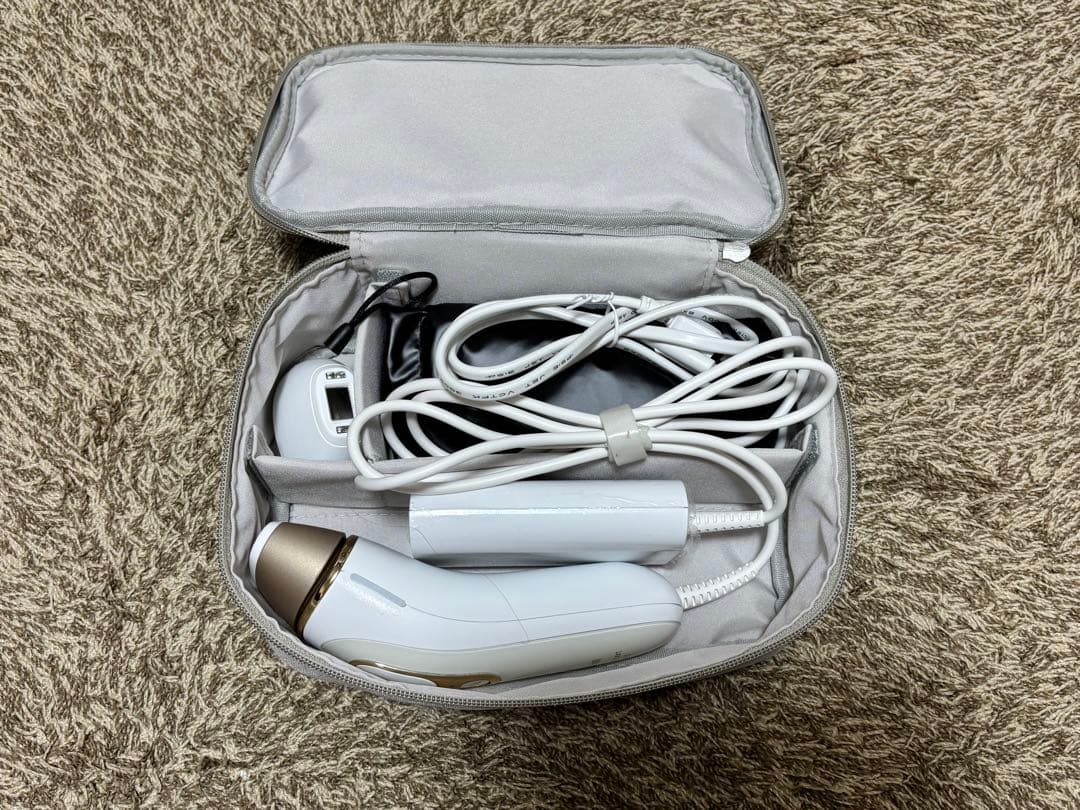 Braun 脱毛器 光脱毛器 収納ケース付き