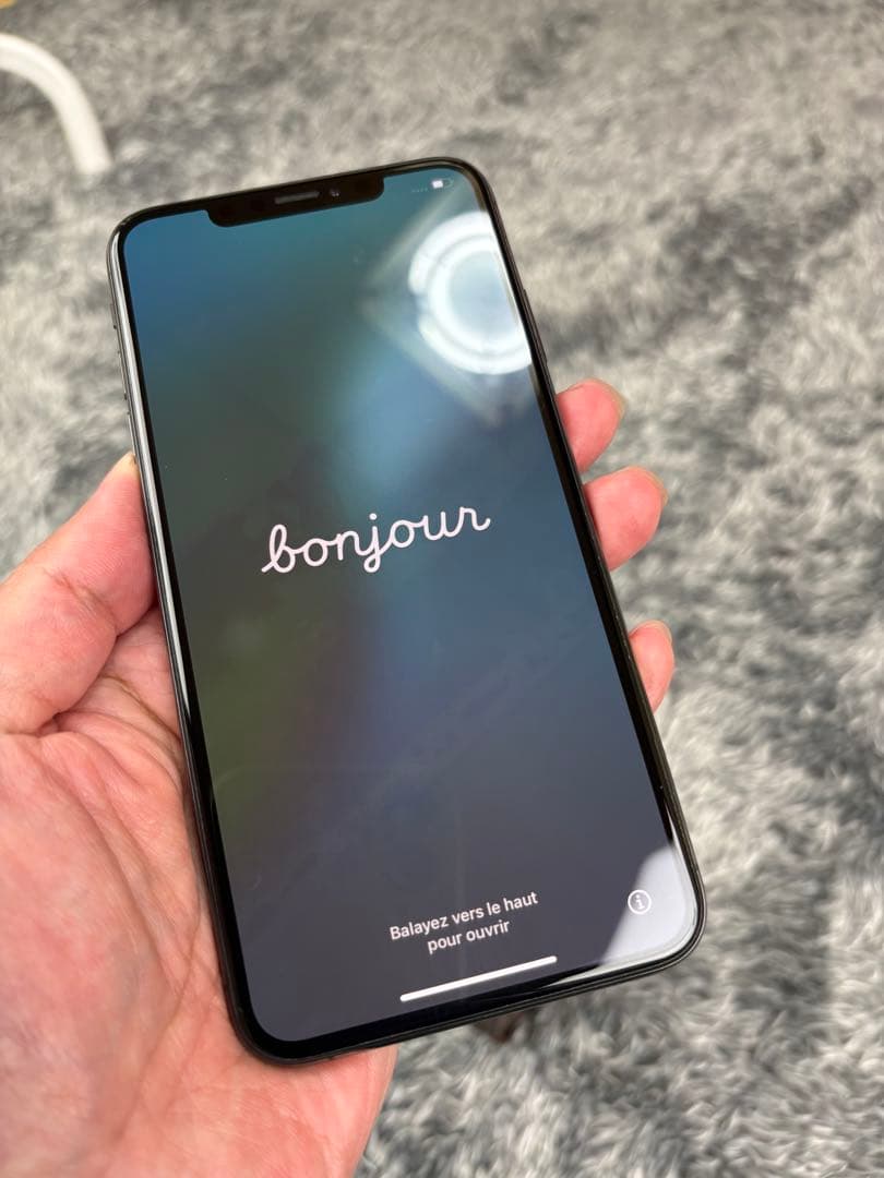 美品SIMフリー iPhone XS Max 256GBスペースグレイ 本体のみ