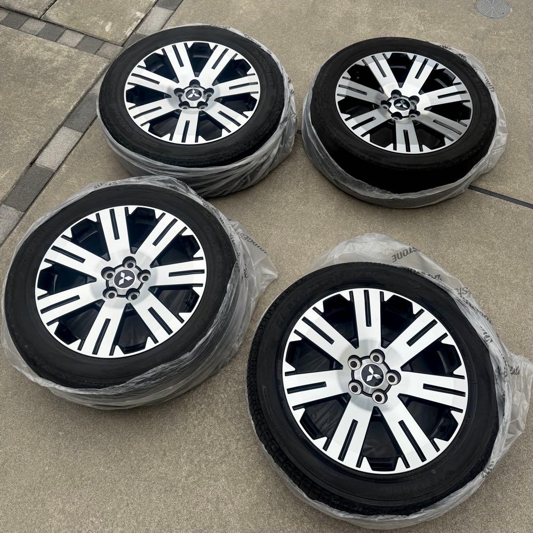 デリカd5 純正　18インチ タイヤホイール　4本セット